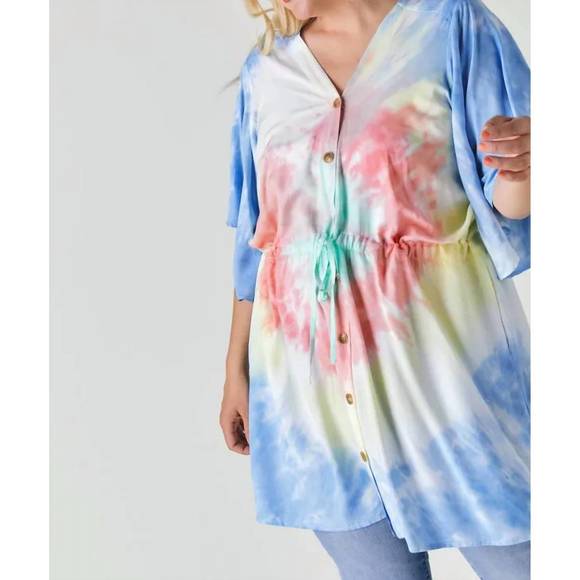 DAVI & DANI Other - NEW DAVI & DANI tie dye v neck button down cover up top plus in blue